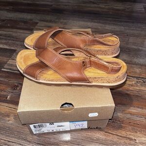 Women’s 11 M Clarks Yacht Cross Strap Slingback Sandals Flats Tan Leather New